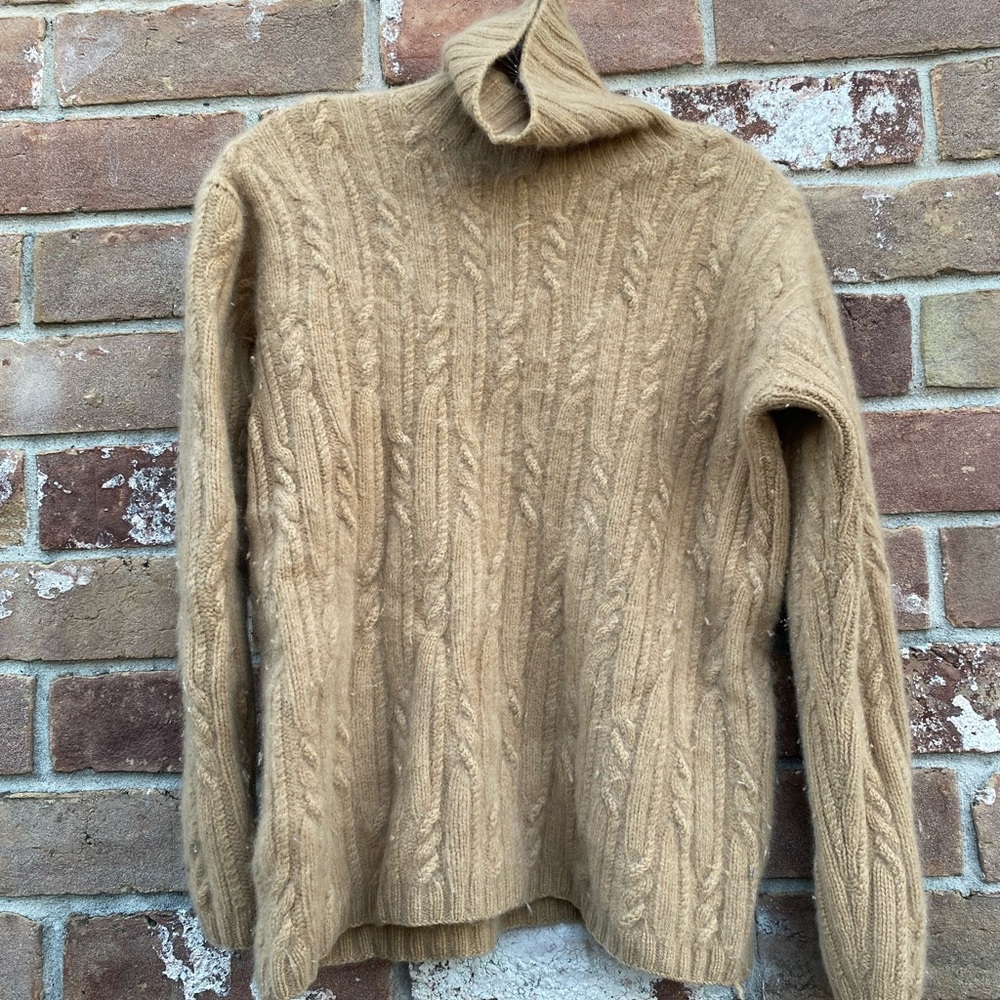 Sales Fifth Avenue Cashmere Turtleneck sweater